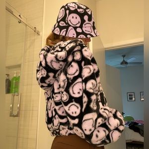 BUNDLE! Matching Bucket Hat & Zip-Up Fuffy Jacket w/ Hood